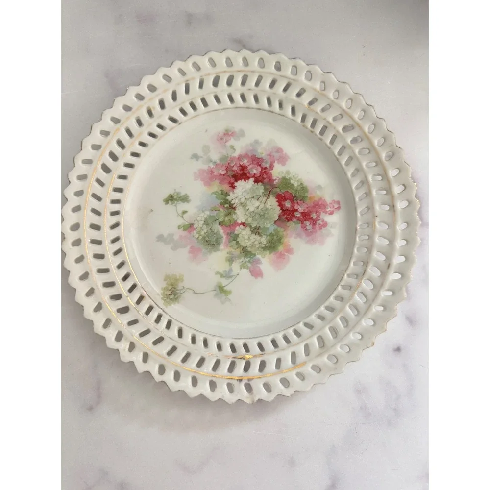 Vintage Reticulated Porcelain Floral Plate Pink Hydrangea Gold Gilt 8.5 Inch